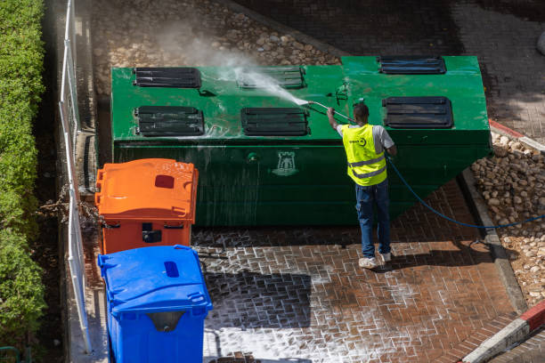Best Affordable Pressure Washing  in La Riviera, CA